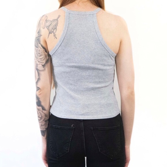 Gray Fitted Ribbed Halter Tank Top - Picture 2 of 5